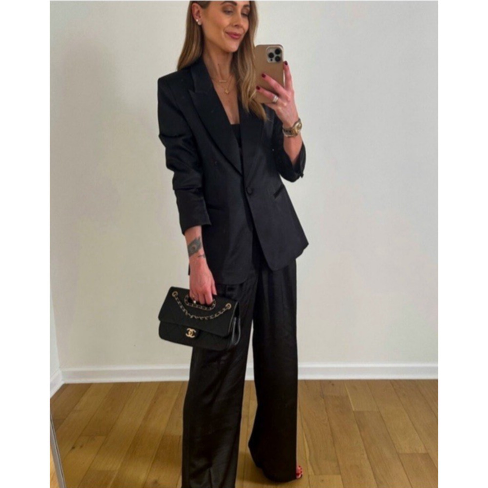NWT Mayson The Label Relaxed Satin Blazer Black S Formal Holiday Party‎ Classic